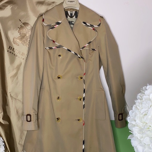 poshmark burberry trench